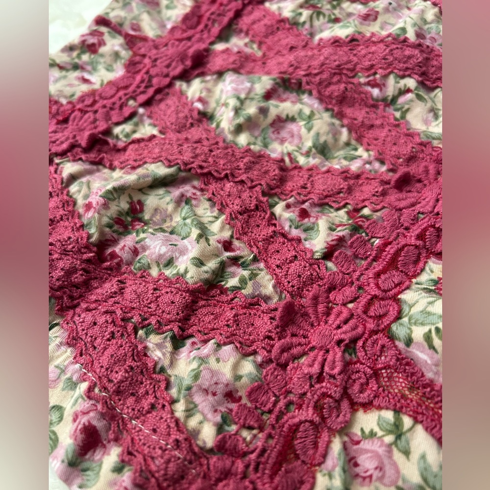 American Eagle 🦅 SEVEN (7) Mixed Women’s assorted Tops and Bralettes - Picture 7 of 16
